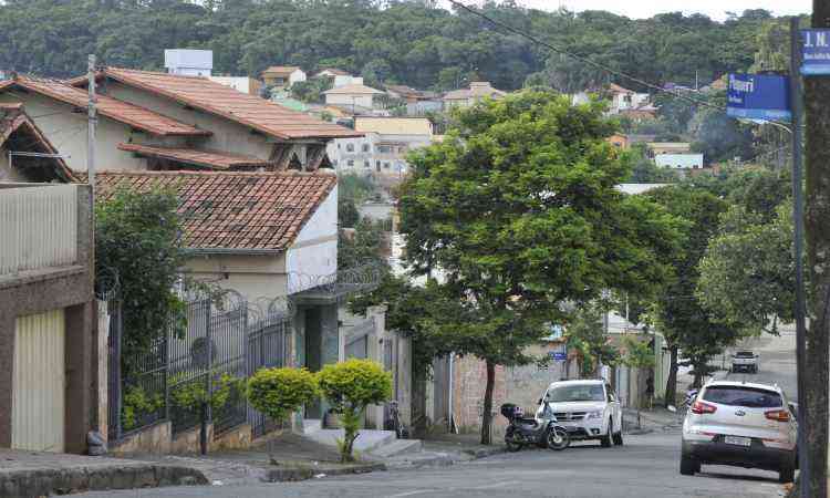 Imóveis no bairro Santa Terezinha em Belo Horizonte, MG