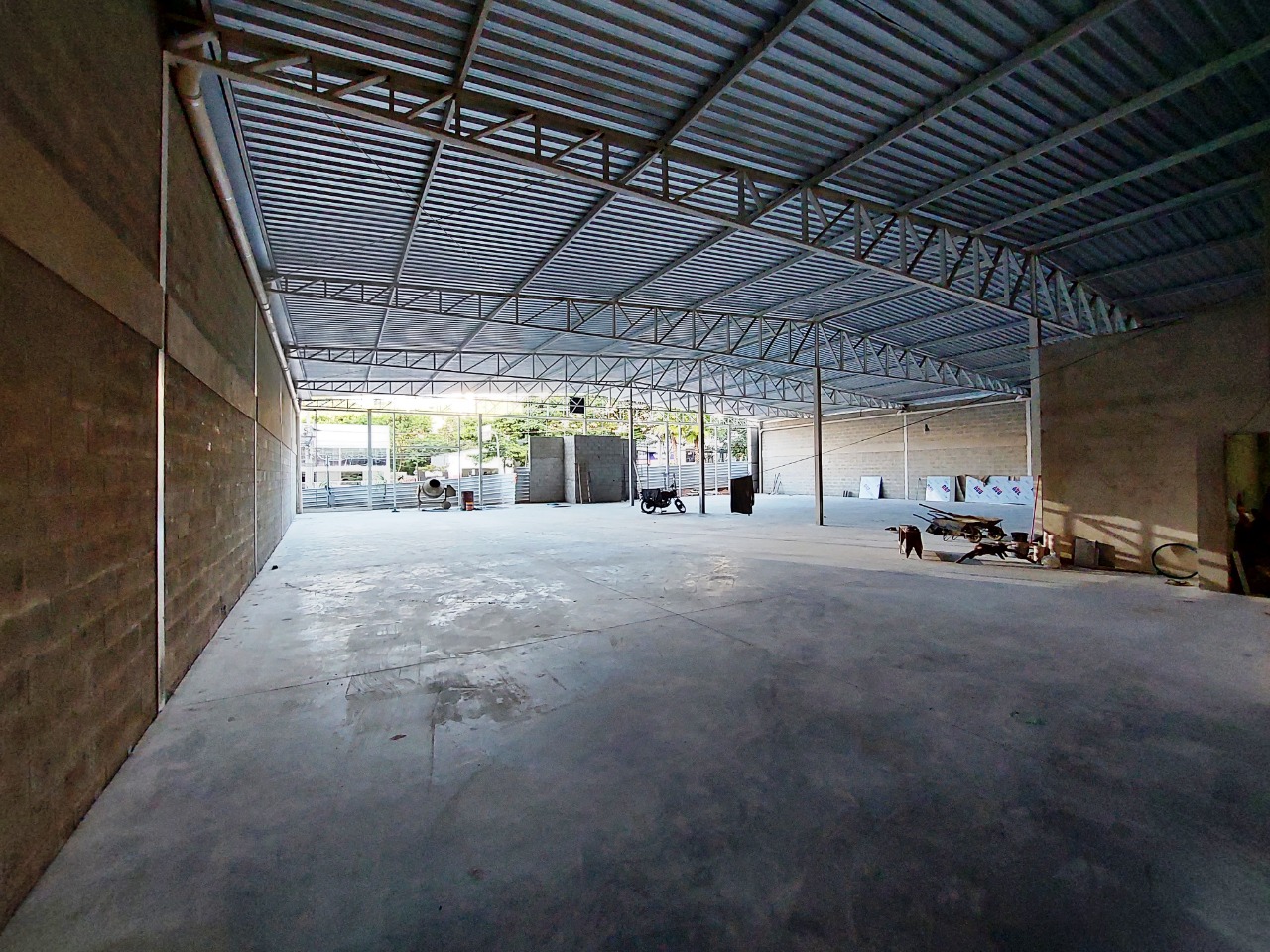 Loja-Salão para alugar com 1 quarto, 400m² - Foto 3
