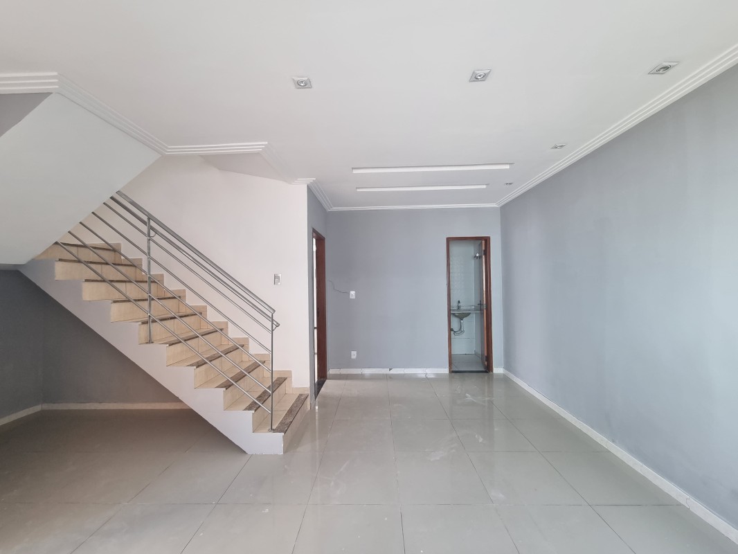 Casa de Condomínio à venda com 3 quartos, 100m² - Foto 1
