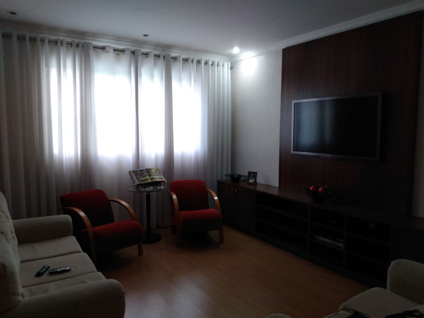 Casa à venda com 4 quartos, 190m² - Foto 2
