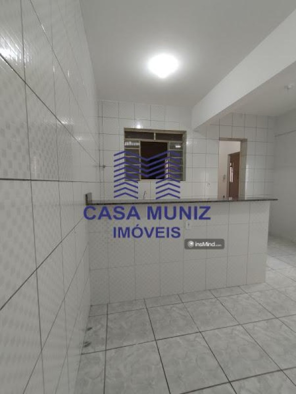Casa para alugar com 3 quartos, 65m² - Foto 4