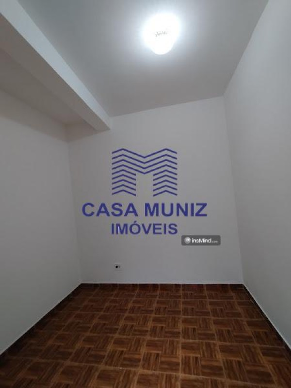 Casa para alugar com 3 quartos, 65m² - Foto 16