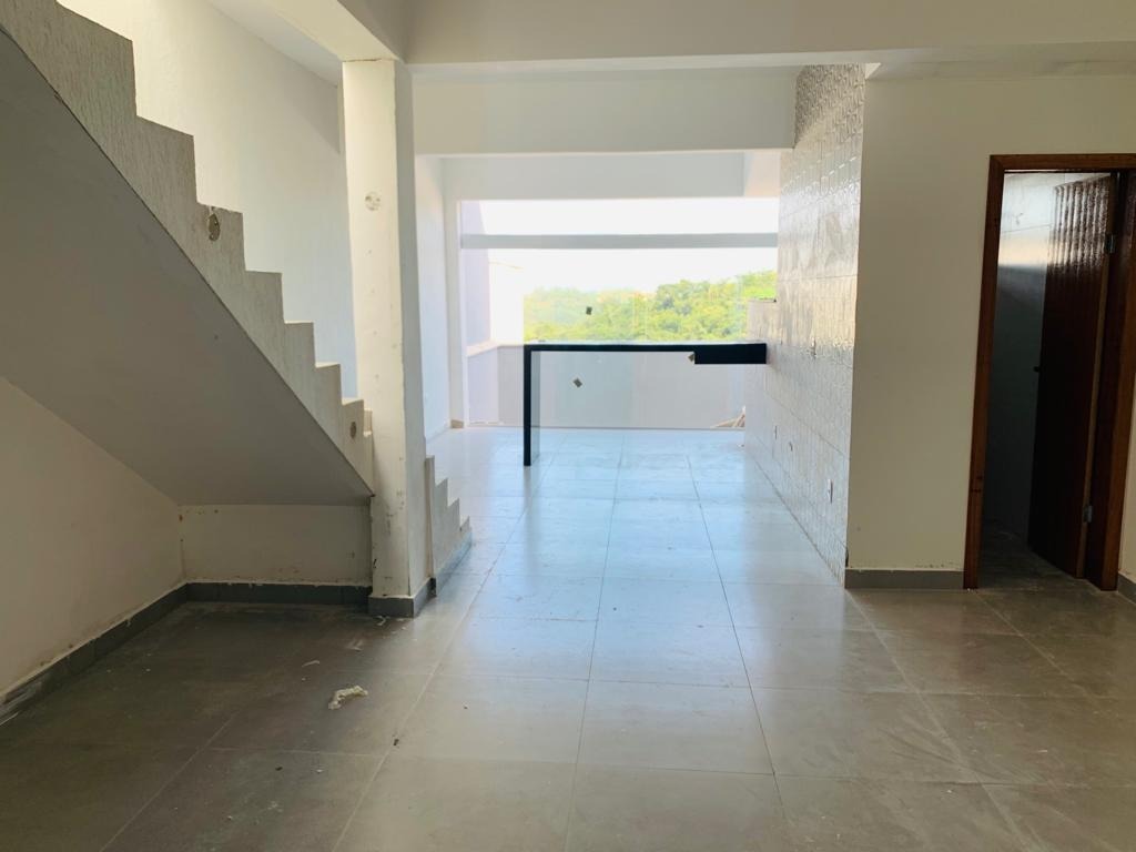 Casa à venda com 3 quartos, 102m² - Foto 5