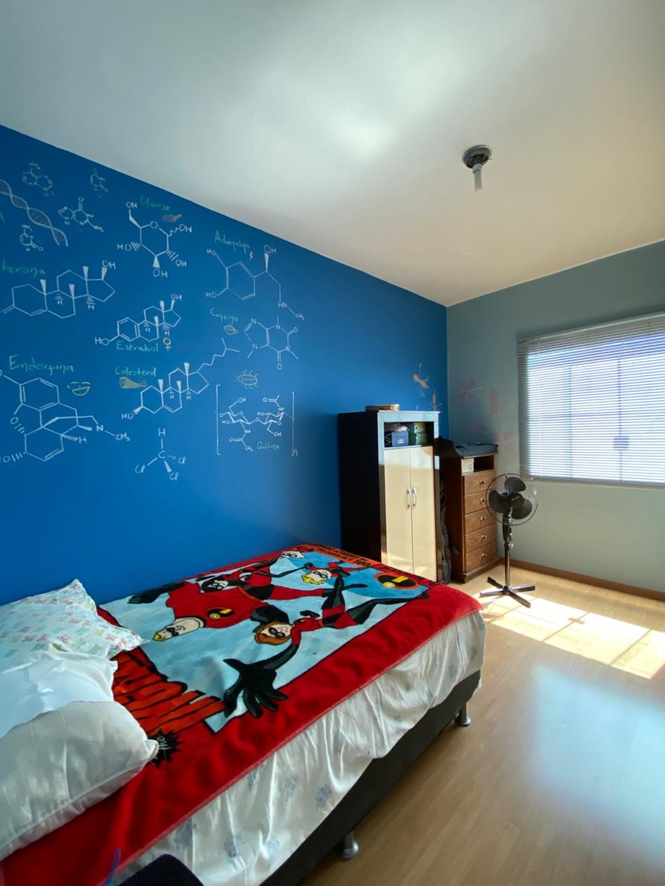 Casa à venda com 3 quartos, 200m² - Foto 17