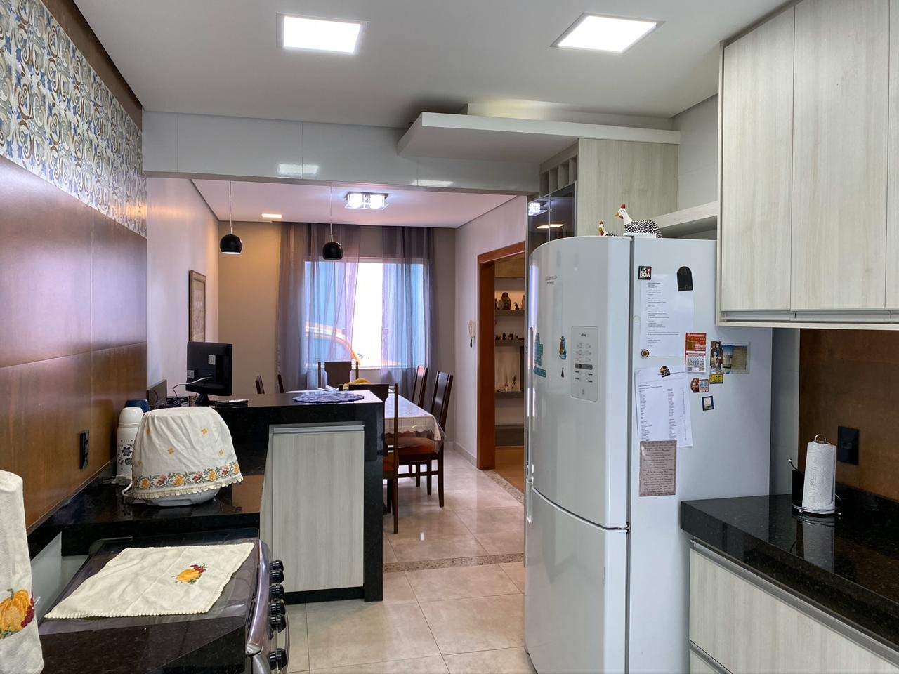 Casa à venda com 3 quartos, 200m² - Foto 8