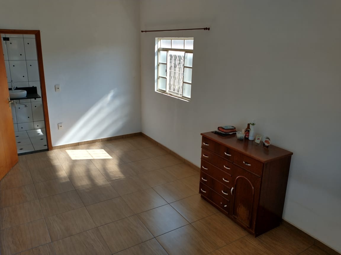 Casa à venda com 2 quartos, 360m² - Foto 11