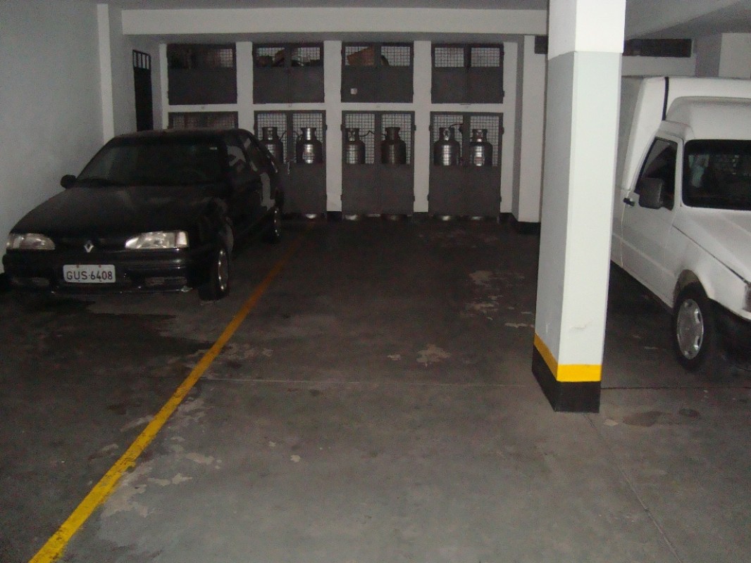 Apartamento para alugar com 3 quartos, 120m² - Foto 19