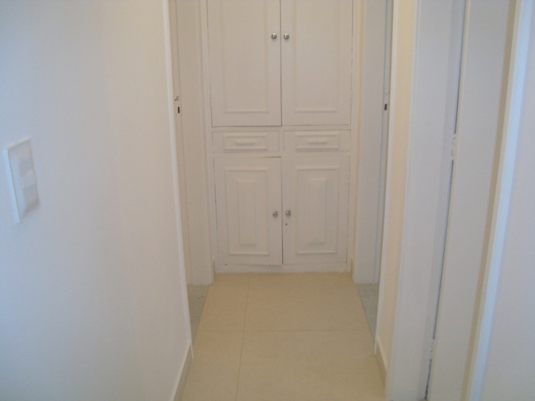 Apartamento para alugar com 3 quartos, 120m² - Foto 12