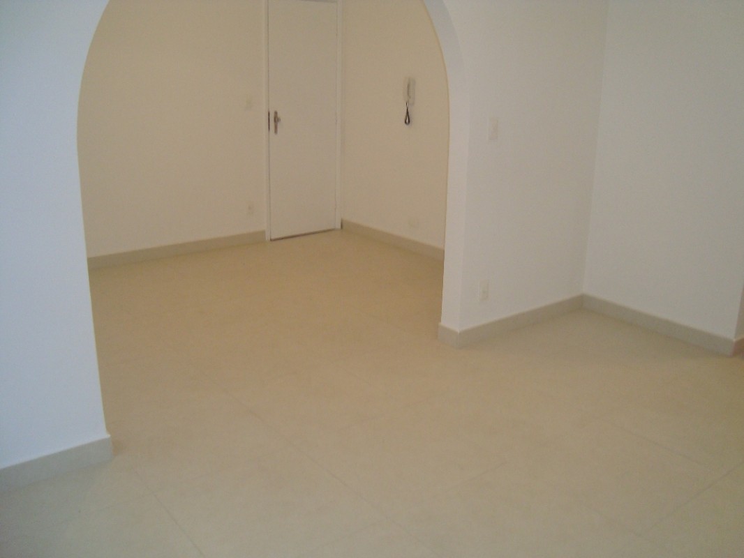 Apartamento para alugar com 3 quartos, 120m² - Foto 4