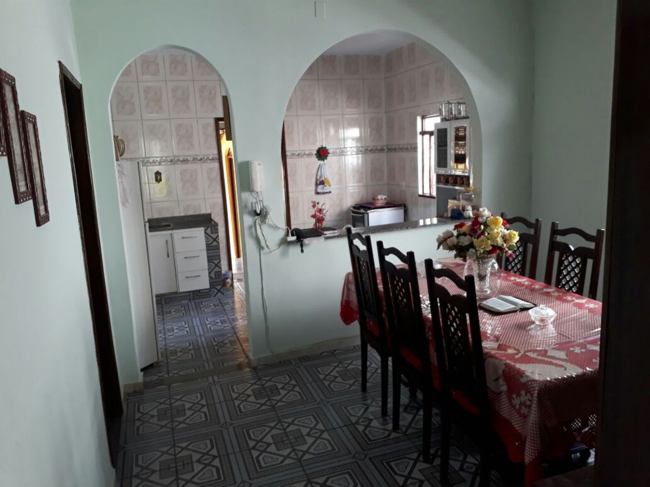 Casa à venda com 3 quartos, 380m² - Foto 5