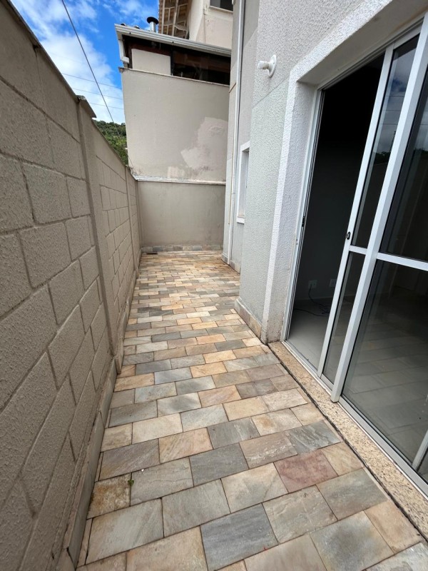 Casa de Condomínio para alugar com 4 quartos, 150m² - Foto 25