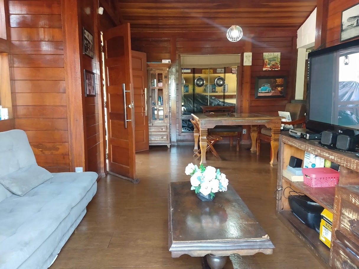 Casa de Condomínio à venda com 3 quartos, 450m² - Foto 1