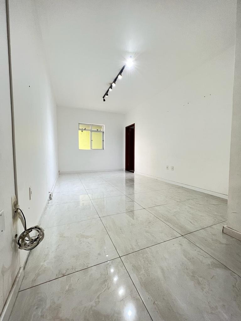 Apartamento à venda com 4 quartos, 151m² - Foto 5