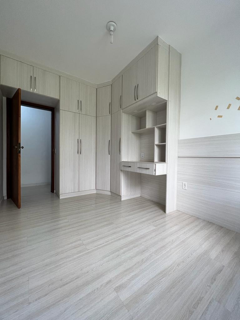 Apartamento à venda com 4 quartos, 151m² - Foto 8