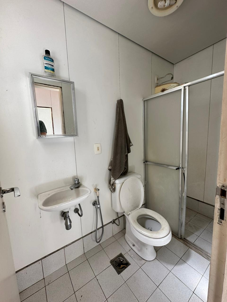 Casa para alugar com 5 quartos, 190m² - Foto 11