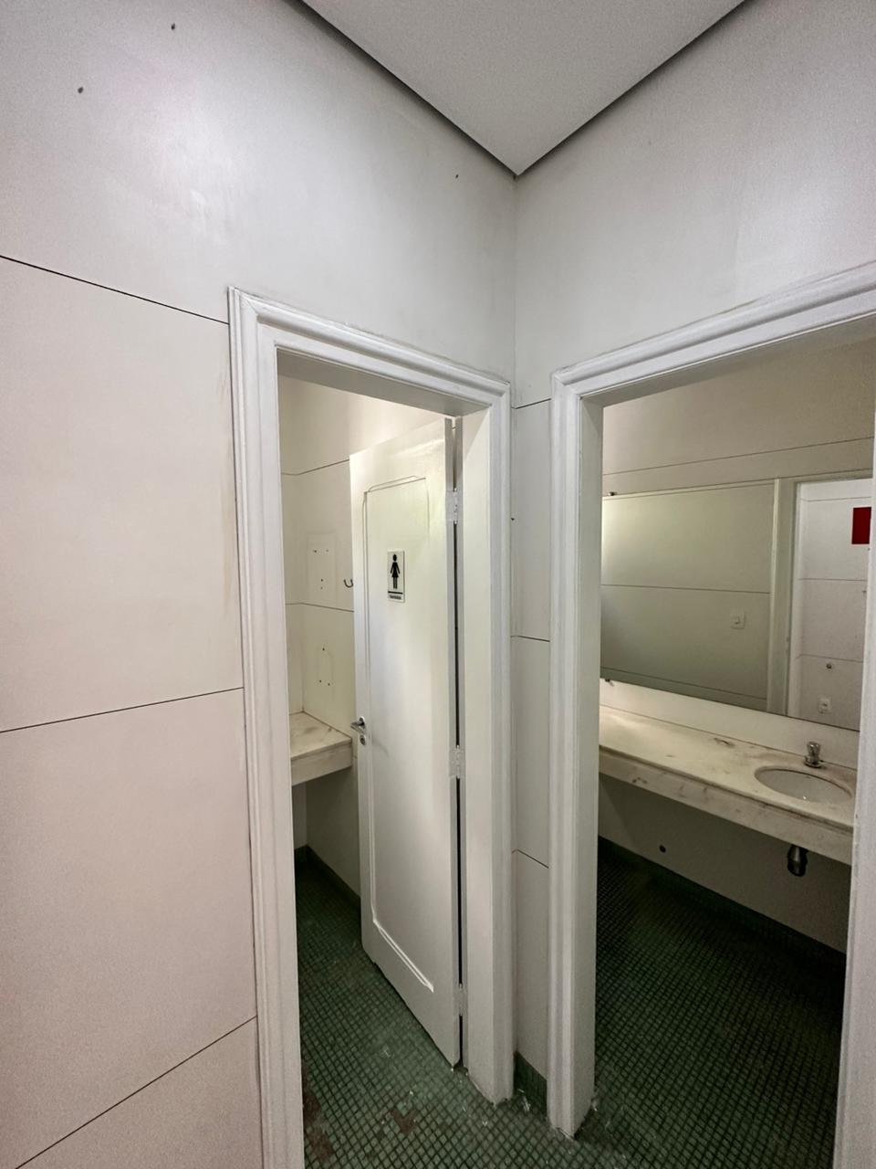 Casa para alugar com 5 quartos, 190m² - Foto 17