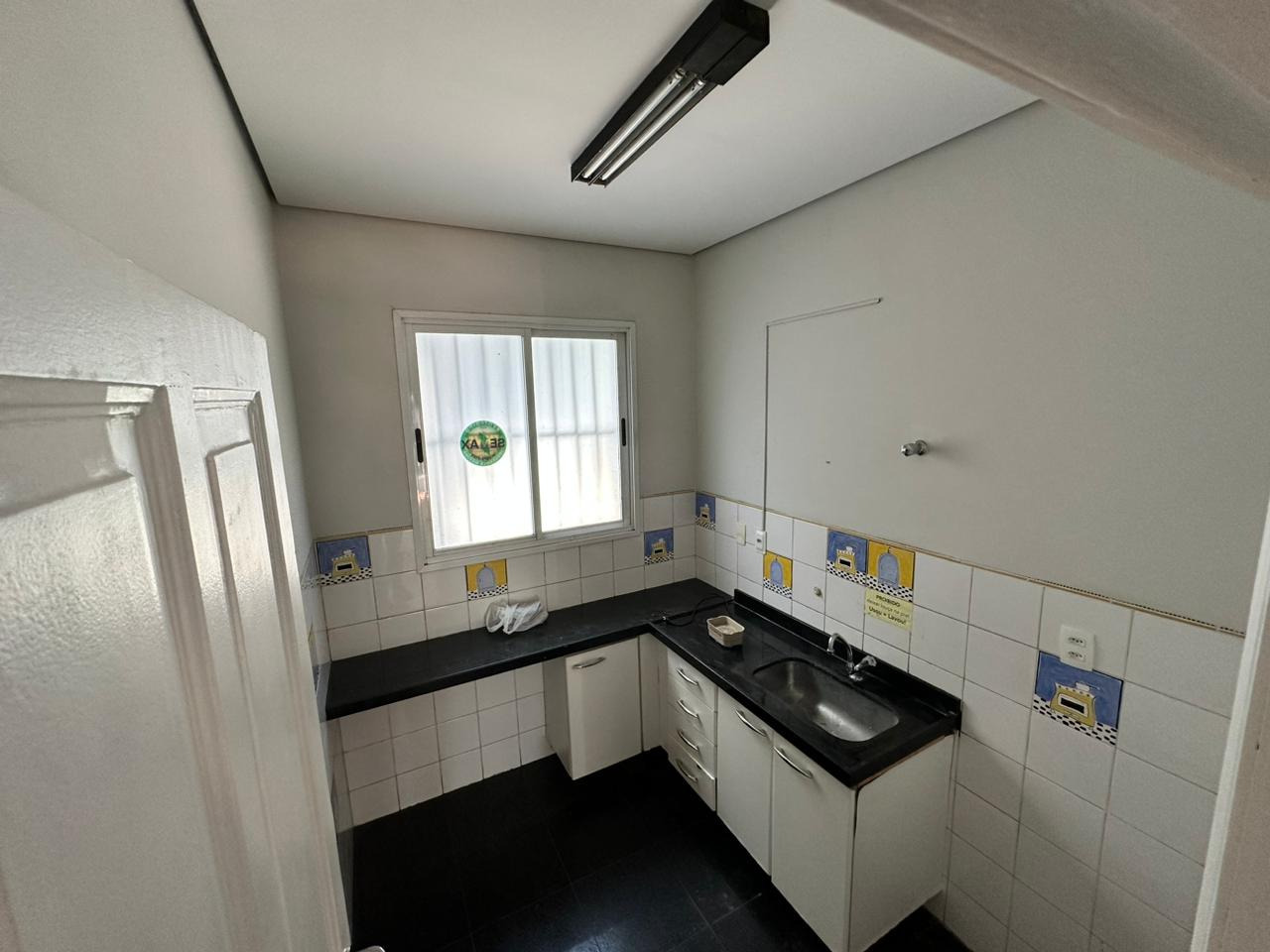 Casa para alugar com 5 quartos, 190m² - Foto 19