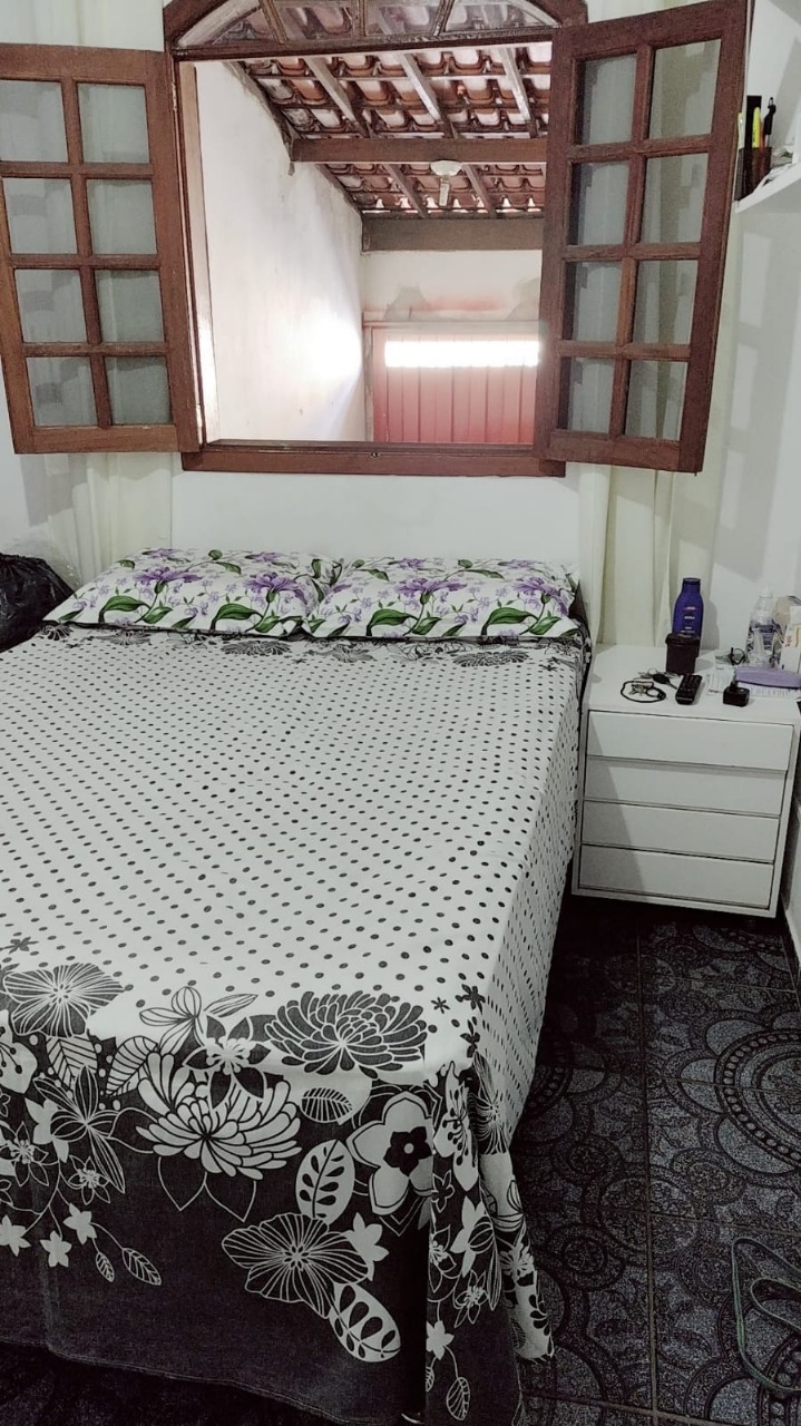Casa à venda com 2 quartos, 80m² - Foto 9
