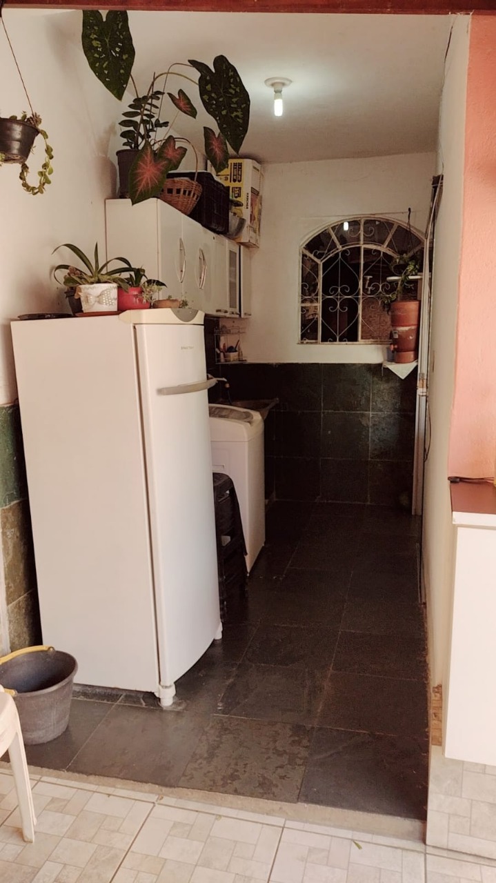 Casa à venda com 2 quartos, 80m² - Foto 16