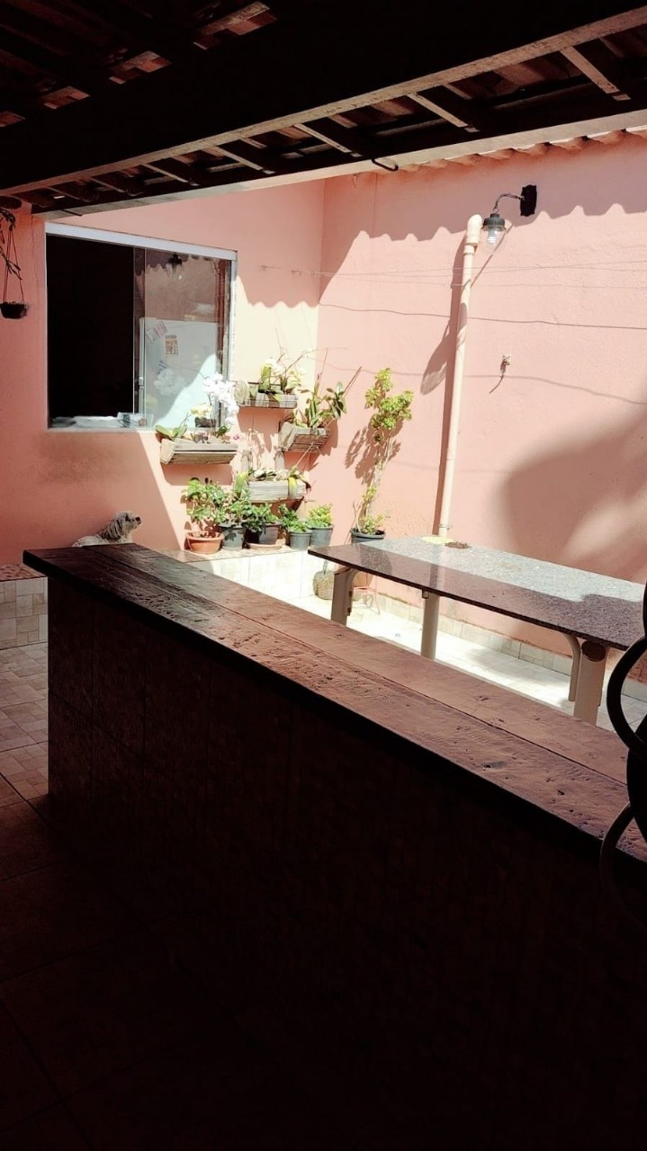 Casa à venda com 2 quartos, 80m² - Foto 3