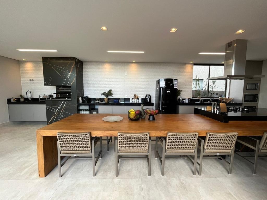 Casa de Condomínio à venda com 4 quartos, 296m² - Foto 13