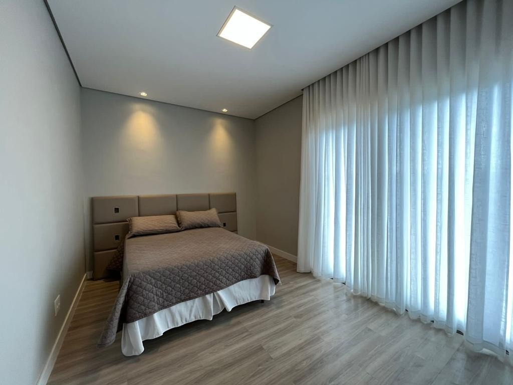 Casa de Condomínio à venda com 4 quartos, 296m² - Foto 5