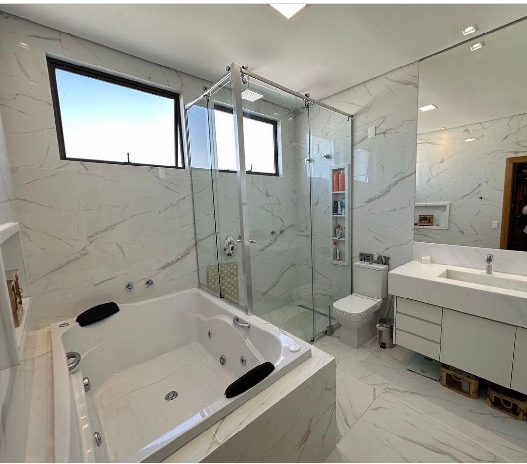Casa de Condomínio à venda com 4 quartos, 296m² - Foto 9