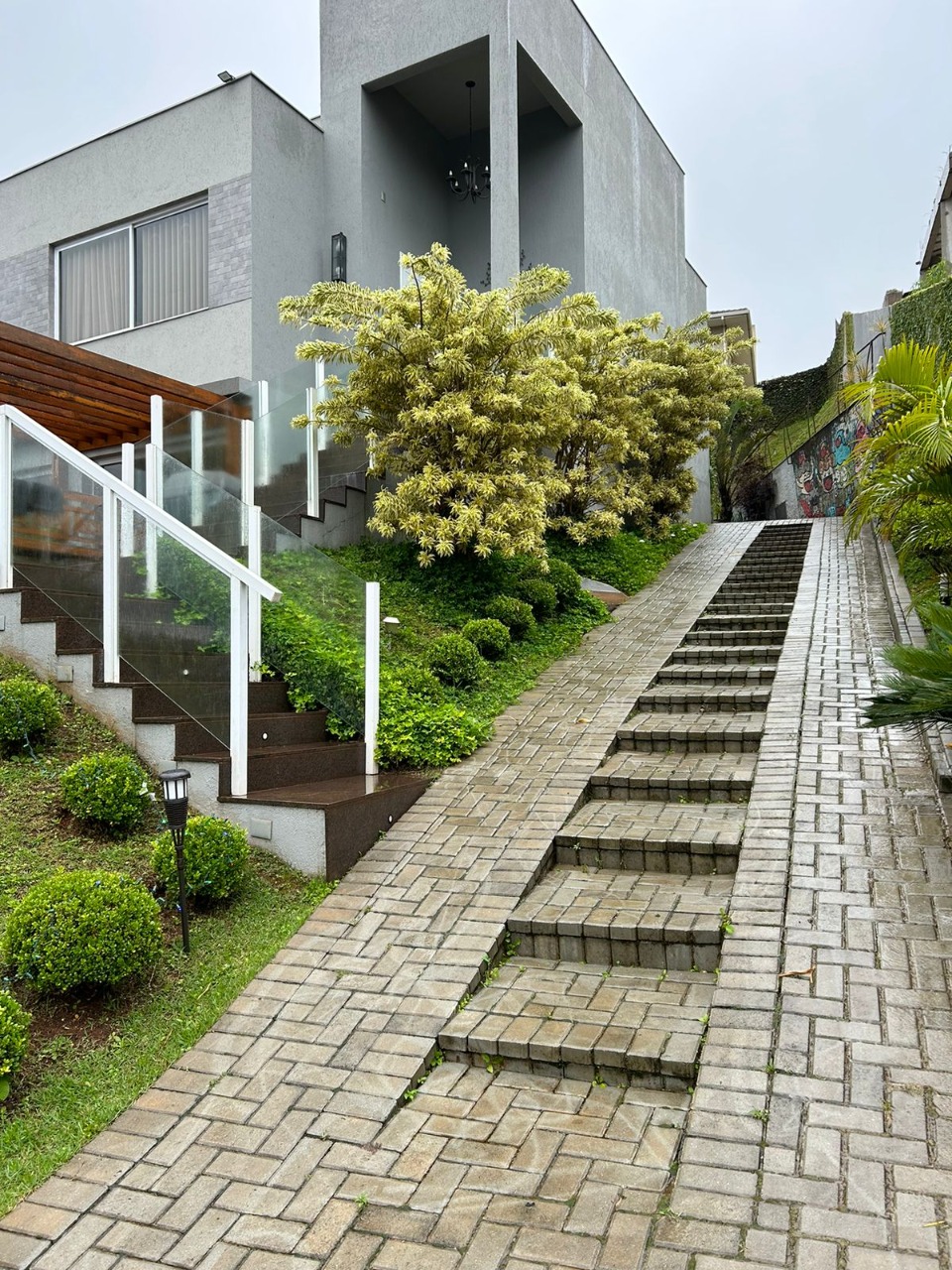 Casa de Condomínio à venda com 4 quartos, 450m² - Foto 1