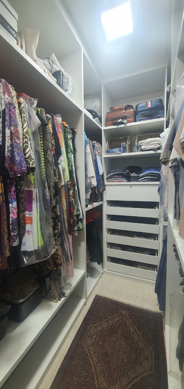 Casa de Condomínio à venda com 4 quartos, 450m² - Foto 15