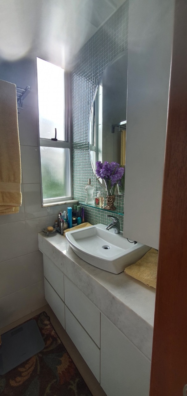 Casa de Condomínio à venda com 4 quartos, 450m² - Foto 9