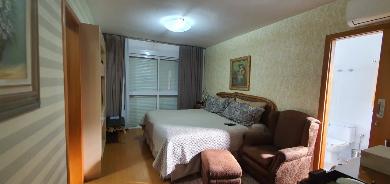 Casa de Condomínio à venda com 4 quartos, 450m² - Foto 23