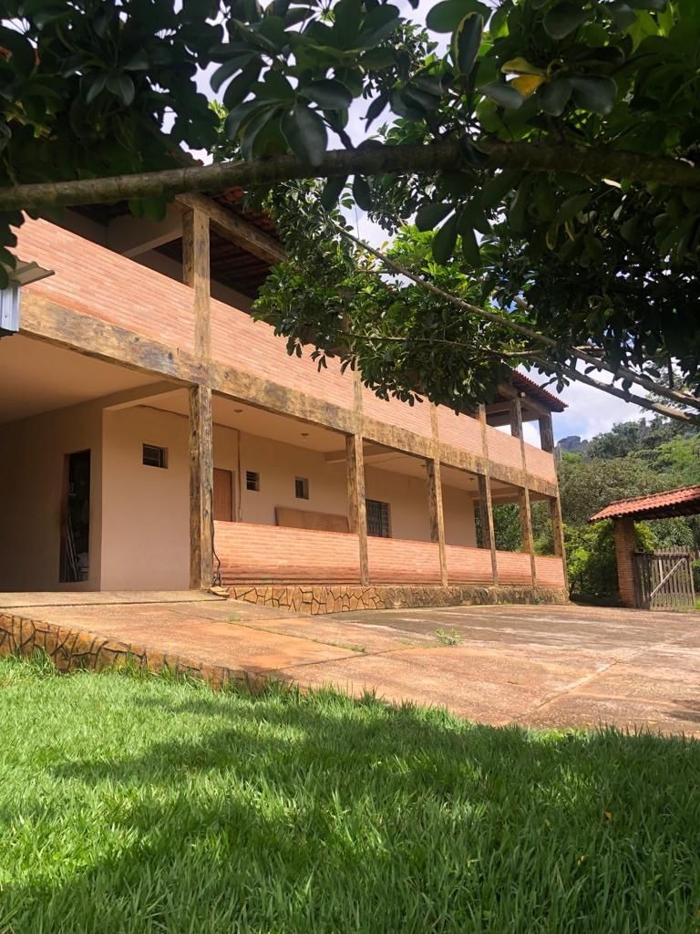 Sítio à venda com 175 quartos, 3500m² - Foto 2