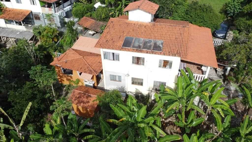 Sítio à venda com 8 quartos, 20000m² - Foto 1