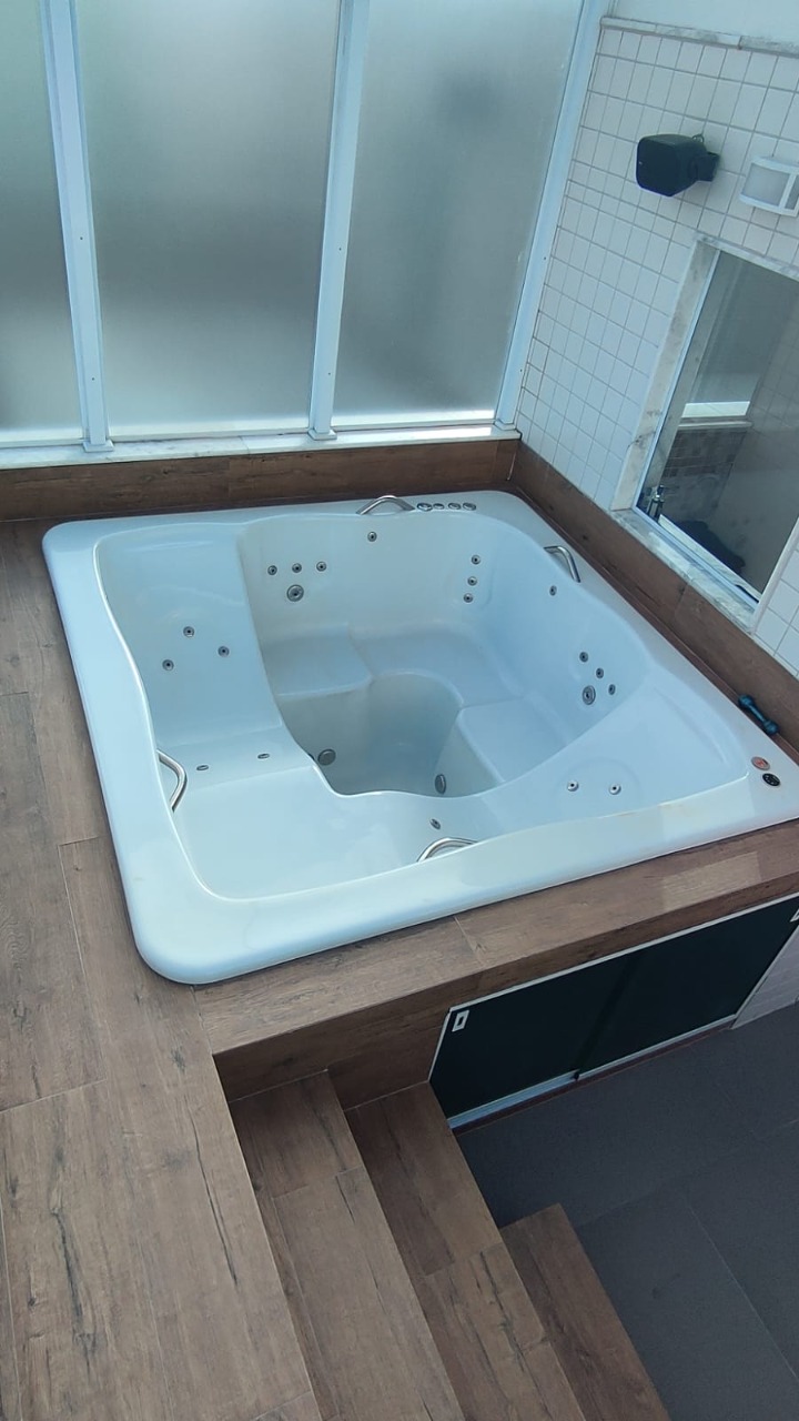Cobertura à venda com 2 quartos, 226m² - Foto 1