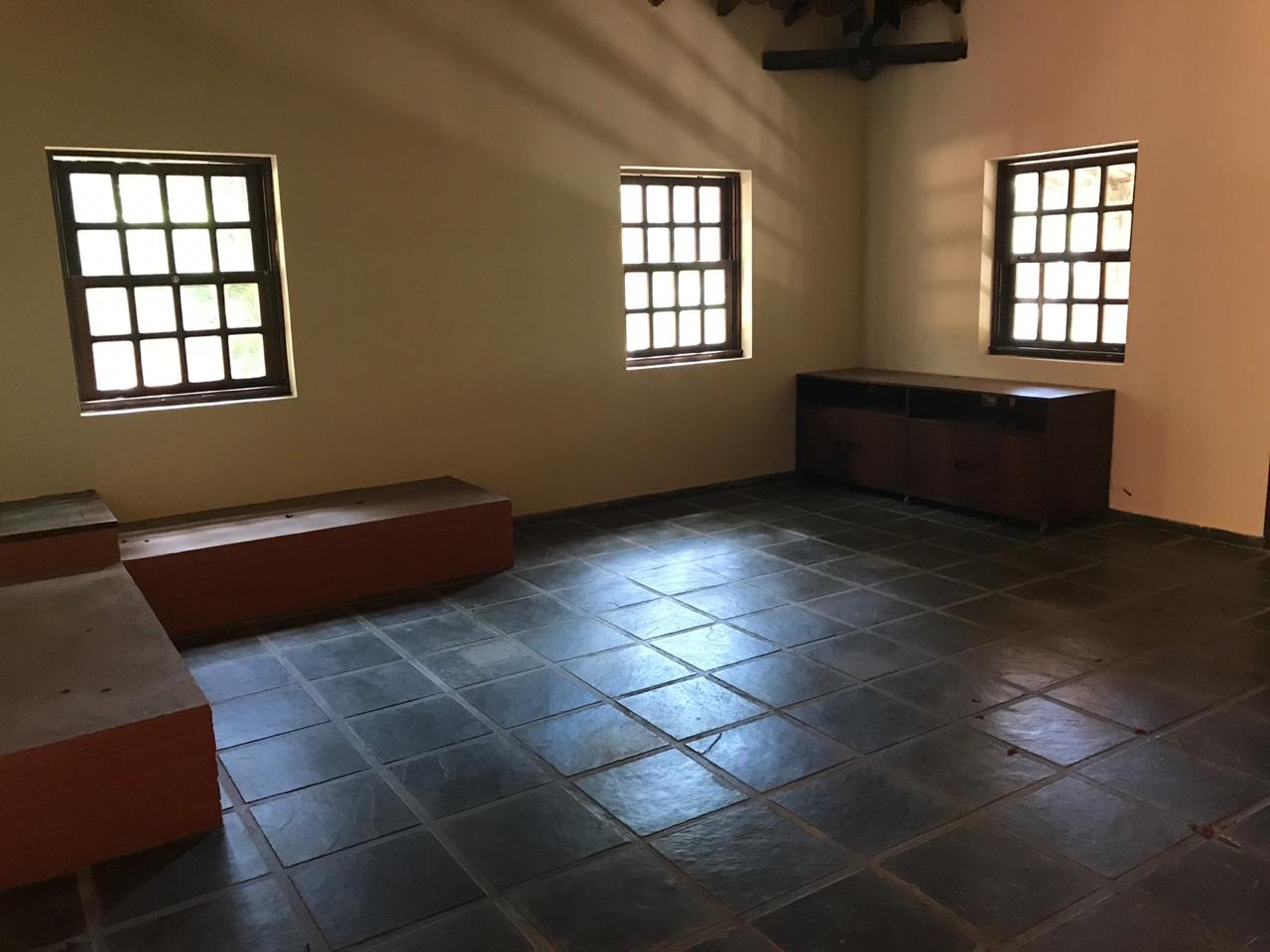 Sítio à venda com 2 quartos, 240000m² - Foto 2