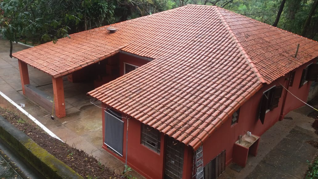 Sítio à venda com 2 quartos, 240000m² - Foto 1