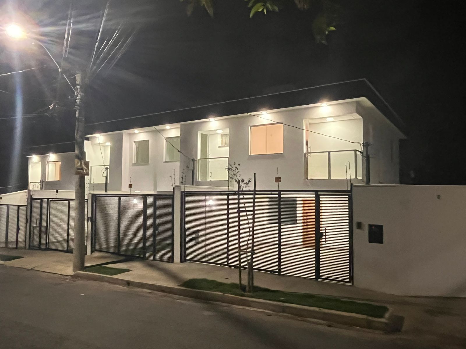 Casa à venda com 3 quartos, 120m² - Foto 2