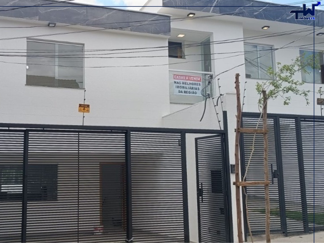 Casa à venda com 3 quartos, 120m² - Foto 1