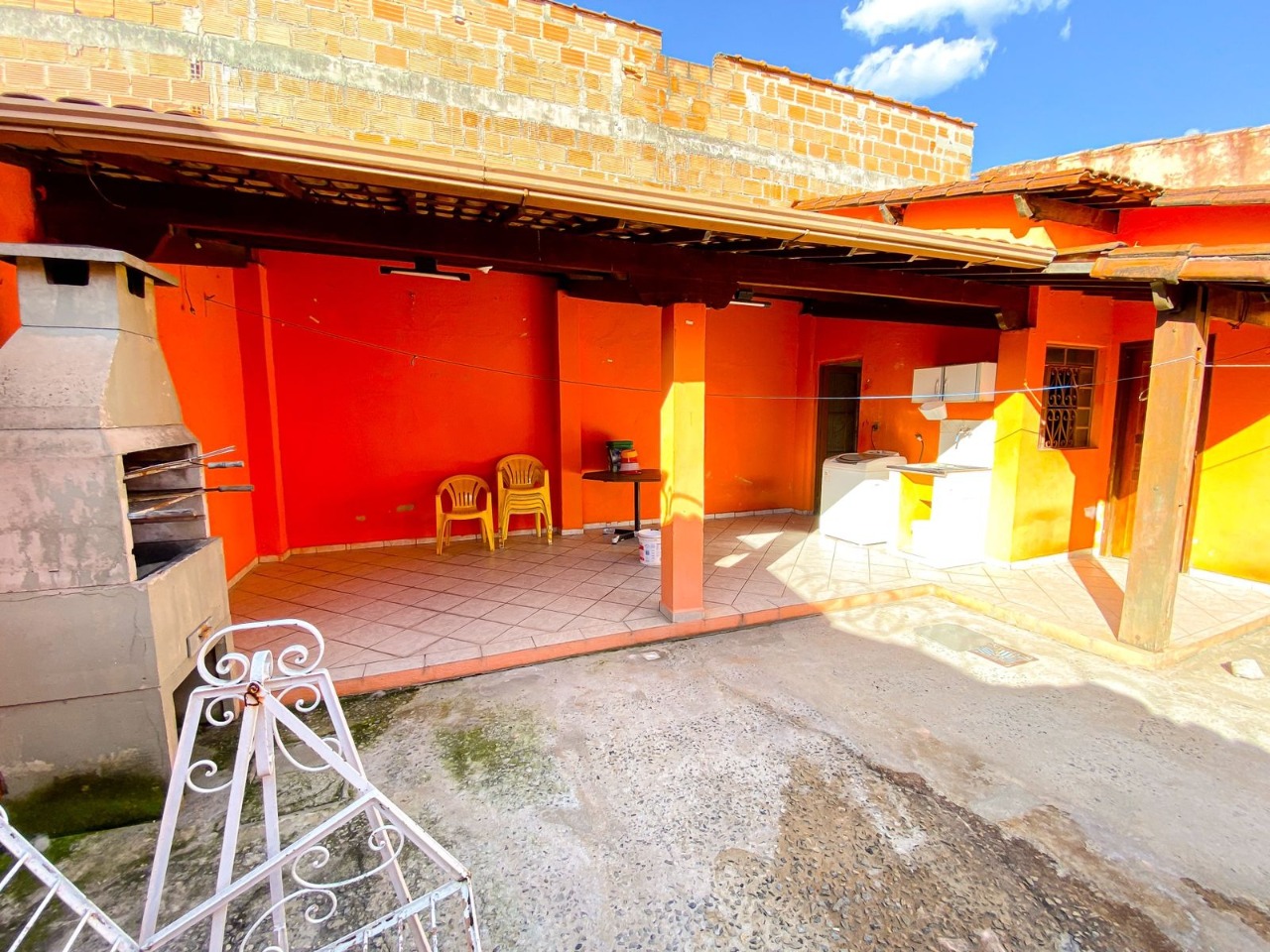 Casa à venda com 3 quartos, 140m² - Foto 3