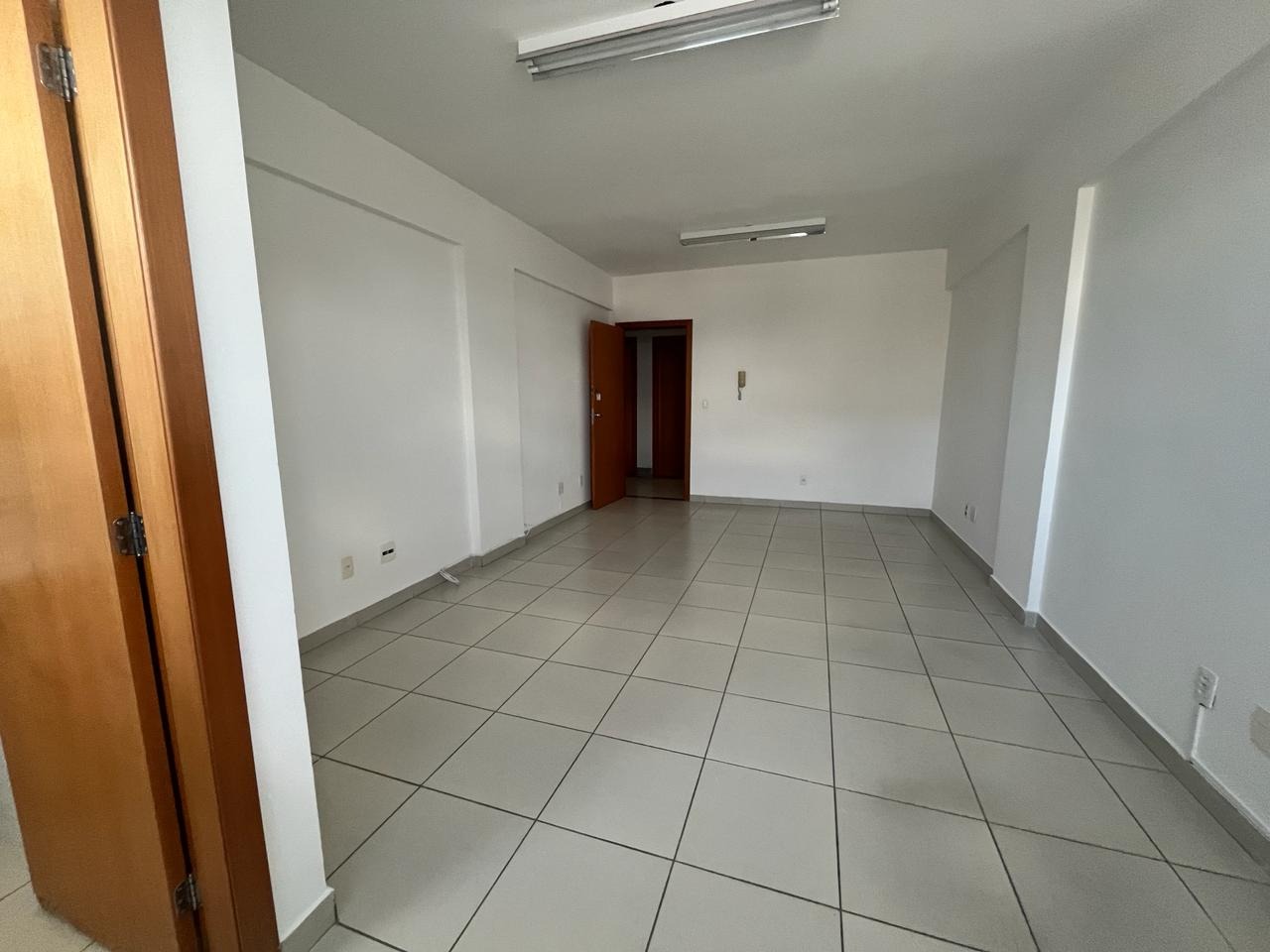 Conjunto Comercial-Sala para alugar, 28m² - Foto 4