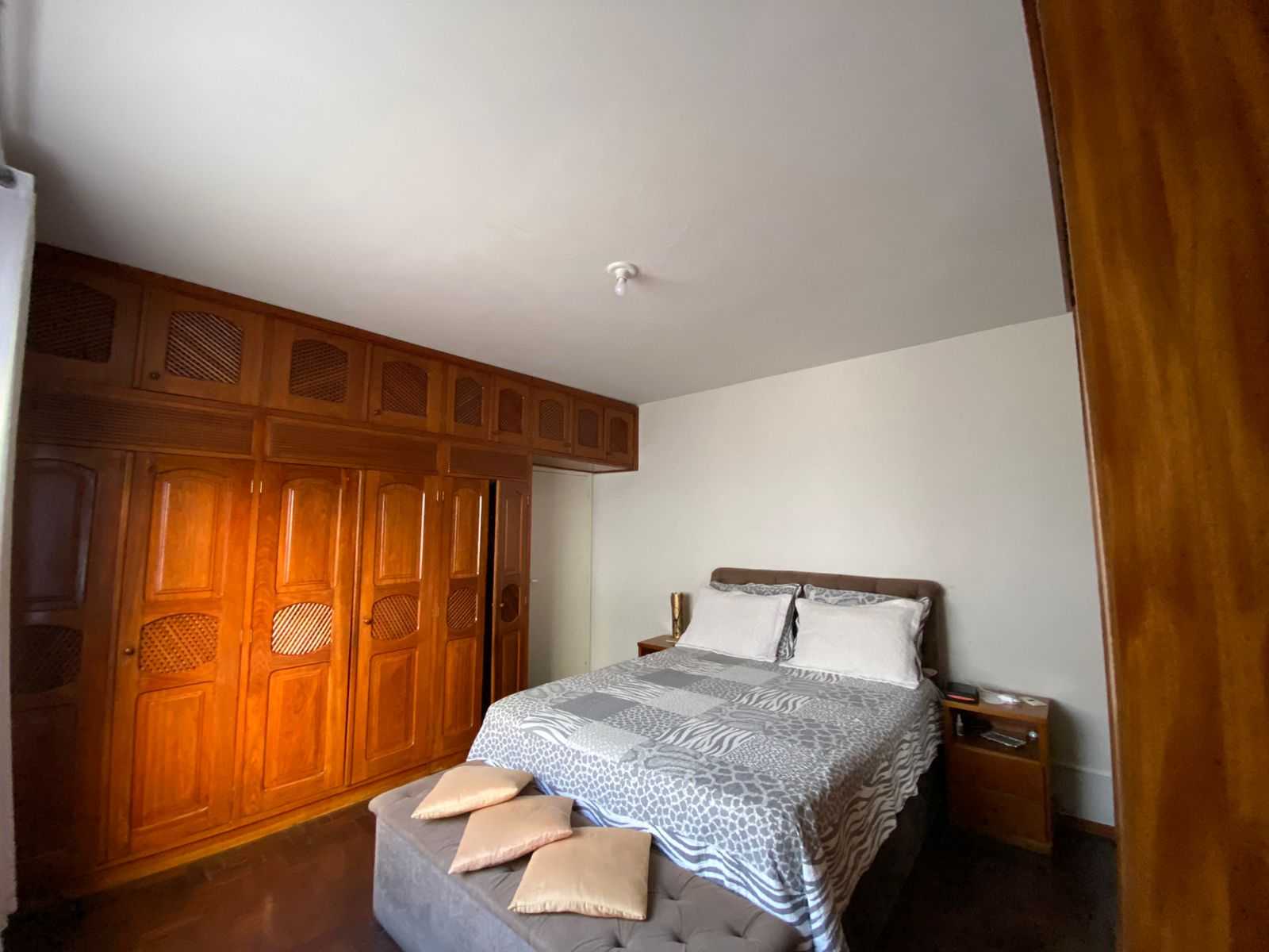Casa à venda com 4 quartos, 154m² - Foto 11