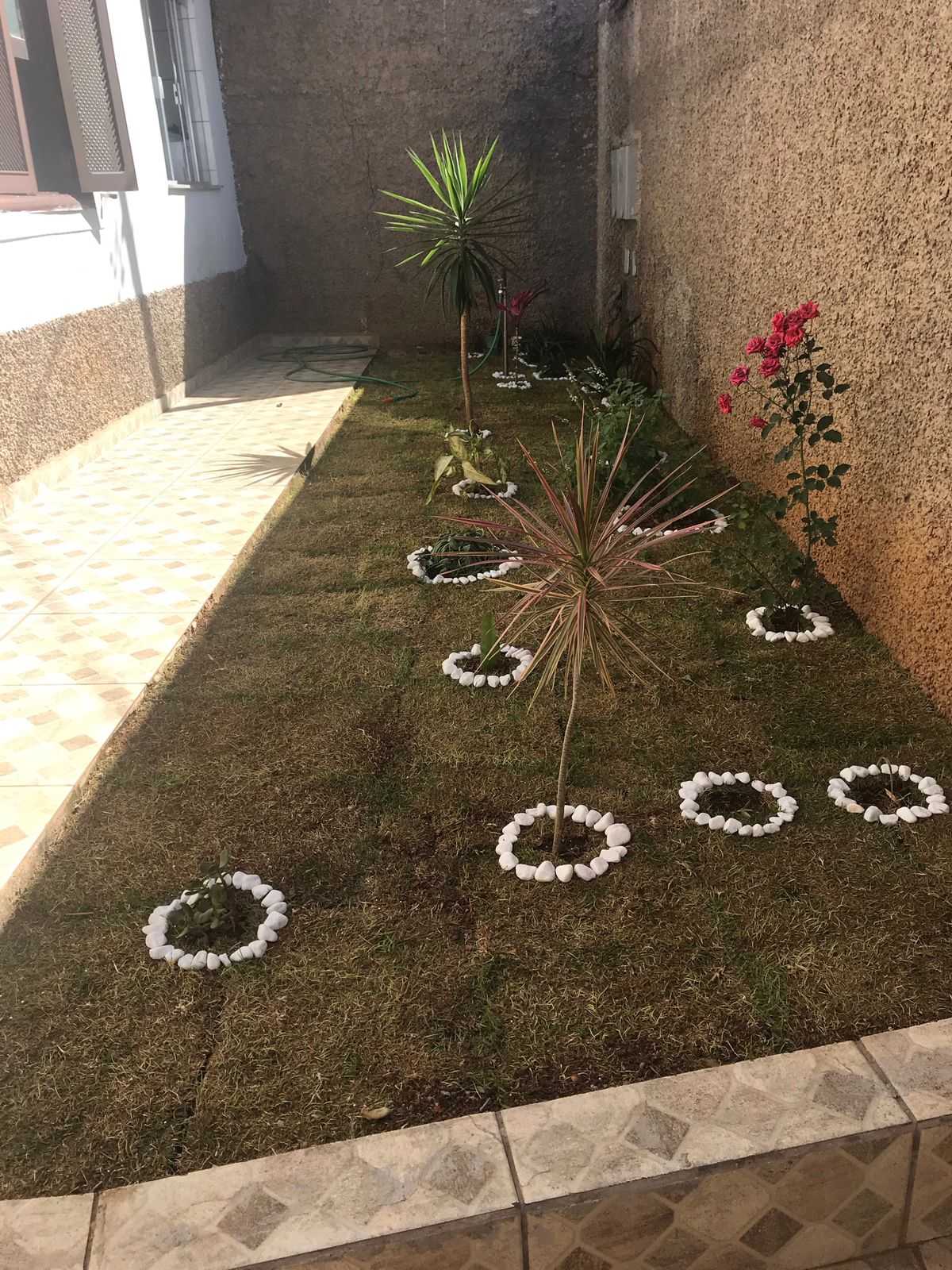 Casa à venda com 4 quartos, 154m² - Foto 3