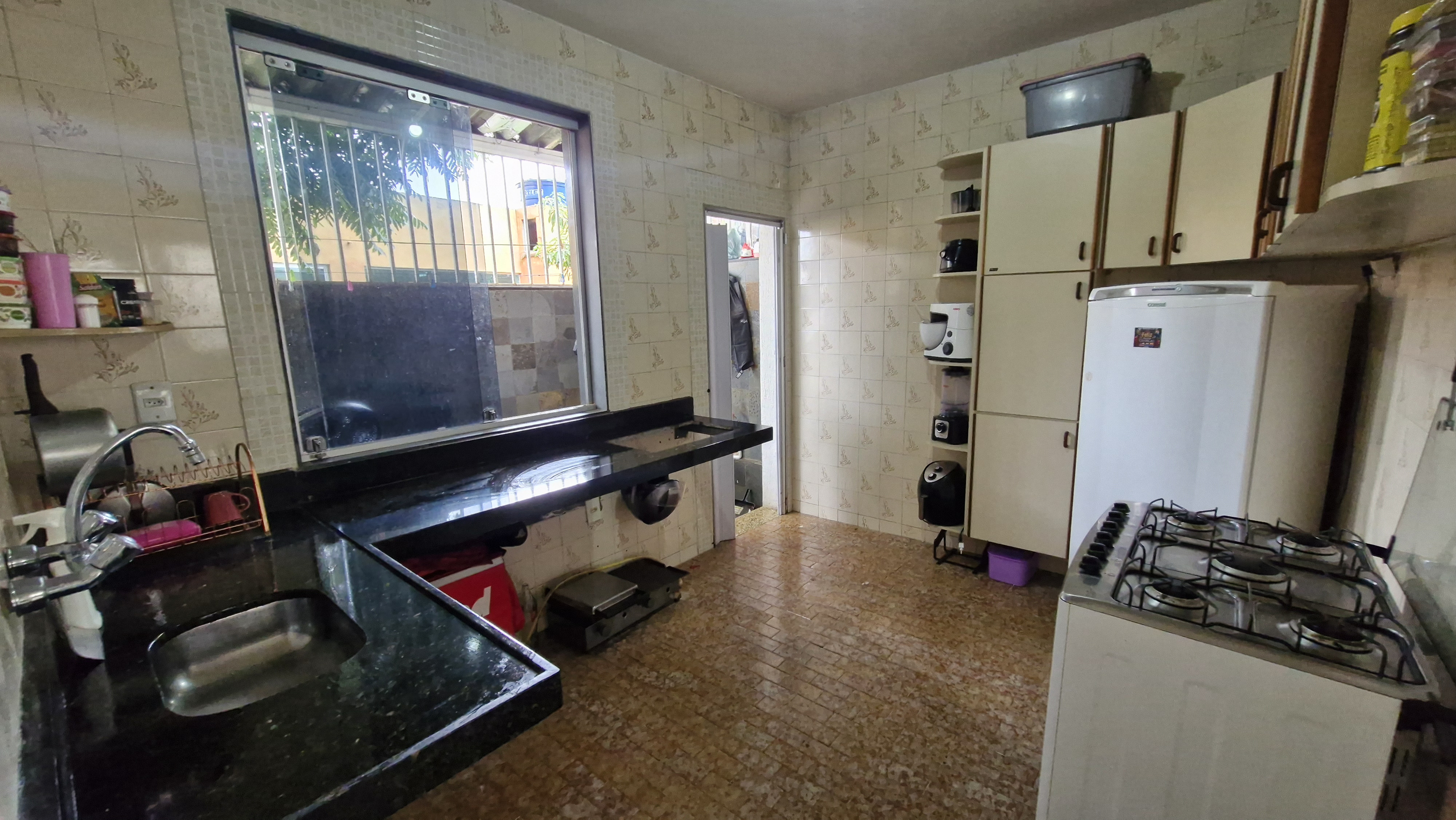 Casa à venda com 2 quartos, 75m² - Foto 18