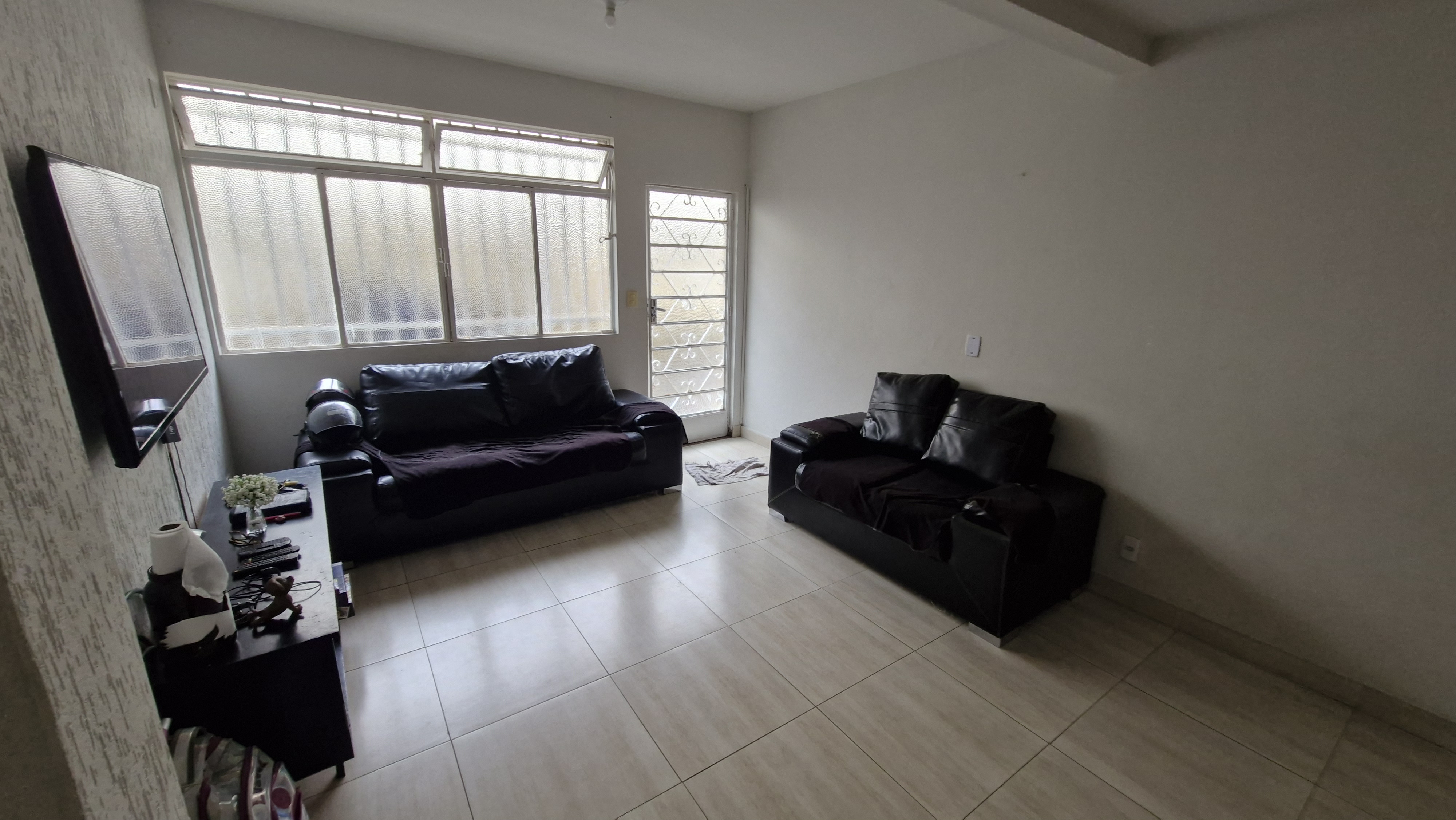 Casa à venda com 2 quartos, 75m² - Foto 2