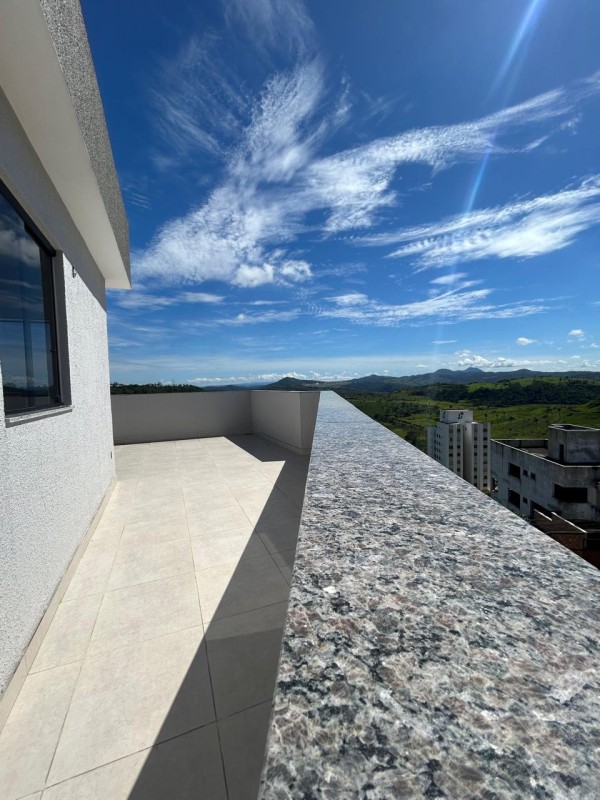 Cobertura à venda com 2 quartos, 147m² - Foto 3