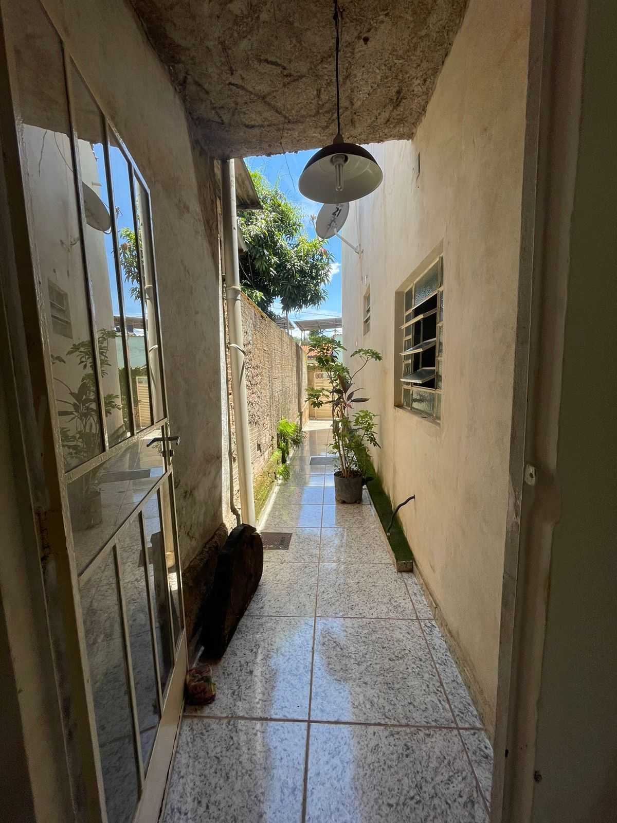Casa para alugar com 3 quartos, 400m² - Foto 6