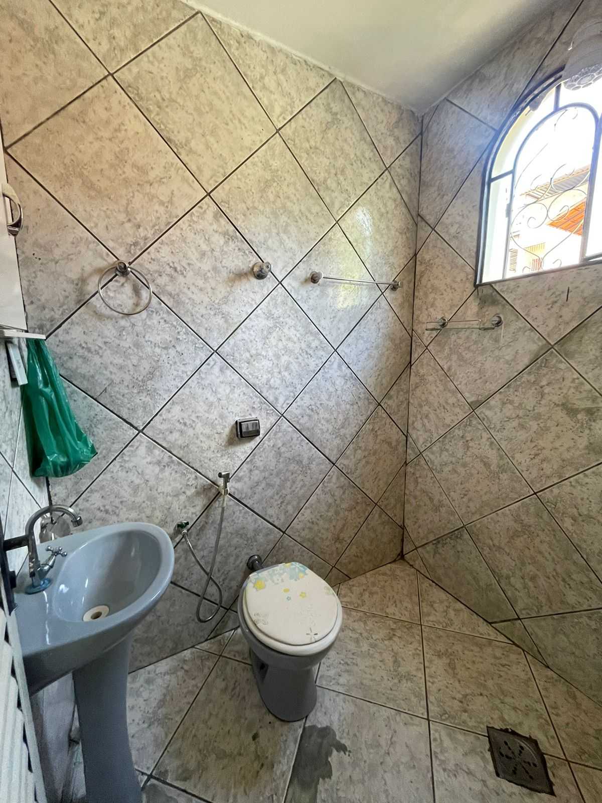 Casa para alugar com 3 quartos, 400m² - Foto 15