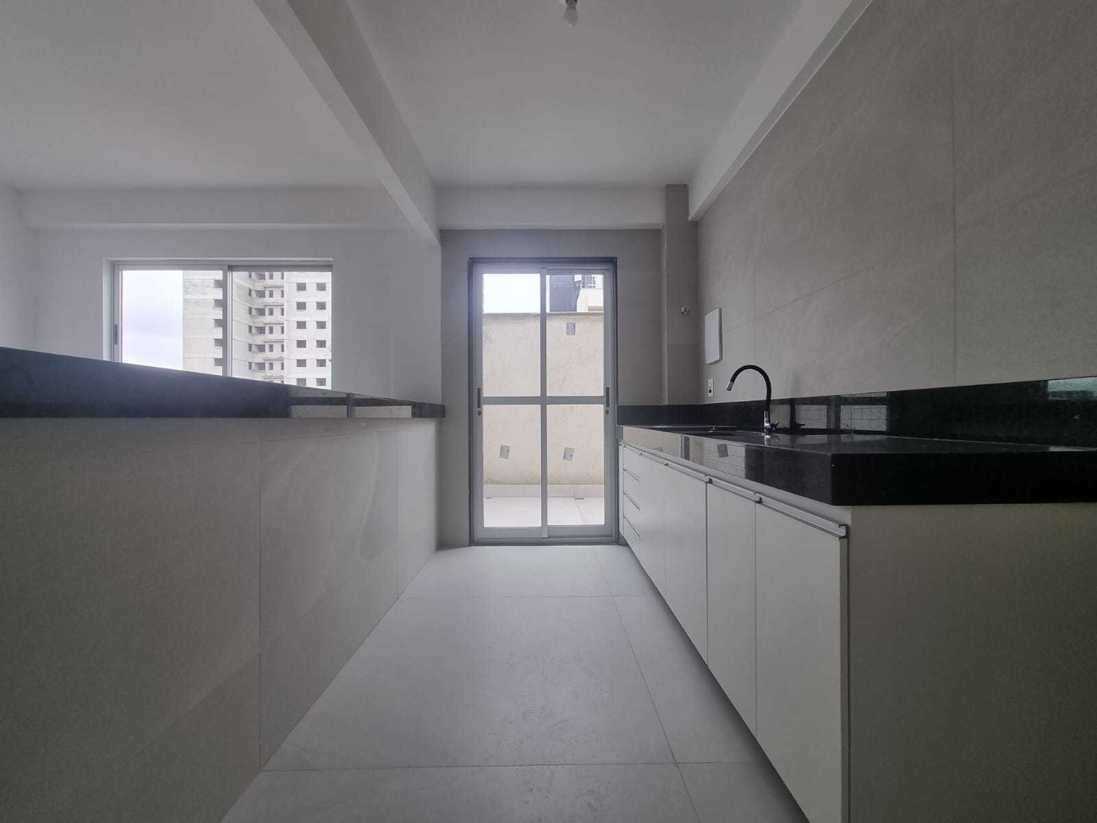 Apartamento para alugar com 2 quartos, 100m² - Foto 6