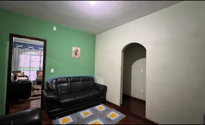 Casa à venda com 3 quartos, 180m² - Foto 4