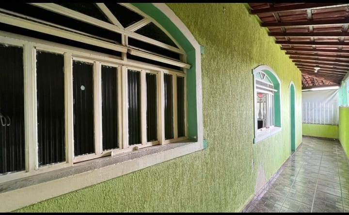 Casa à venda com 3 quartos, 180m² - Foto 3